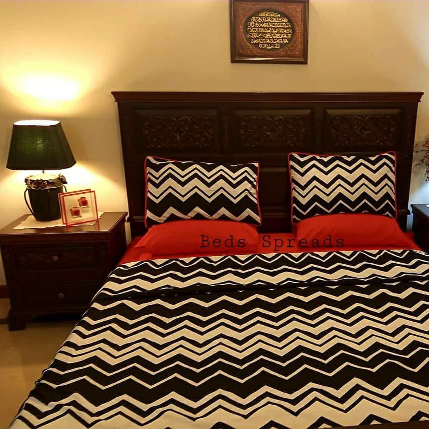 Valentine's Day Exclusive Chevron Comforter Set