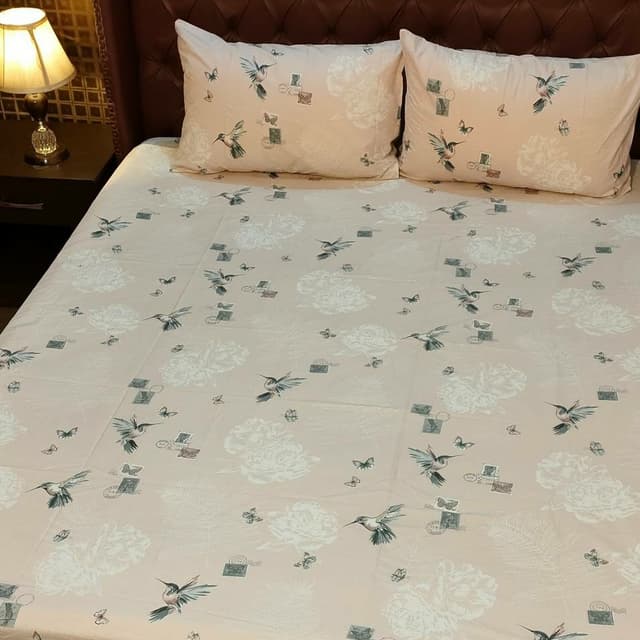 Hummingbirds On Peach Bedsheet NBJ